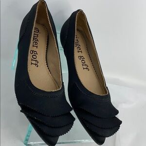 Ginger Goff Sz 9 Black Satin Pointed Toe Flats
